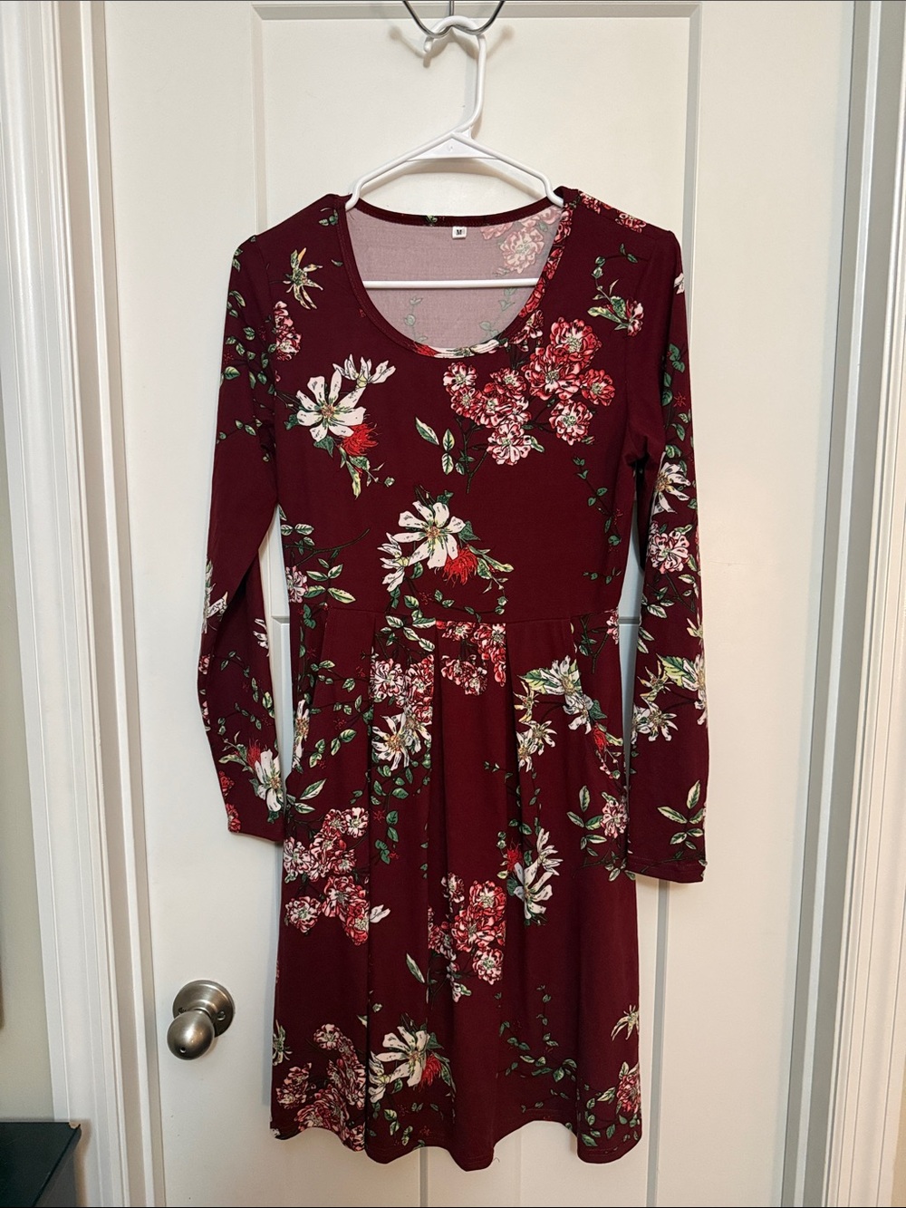 Women's Burgundy Floral Long-Sleeve Dress